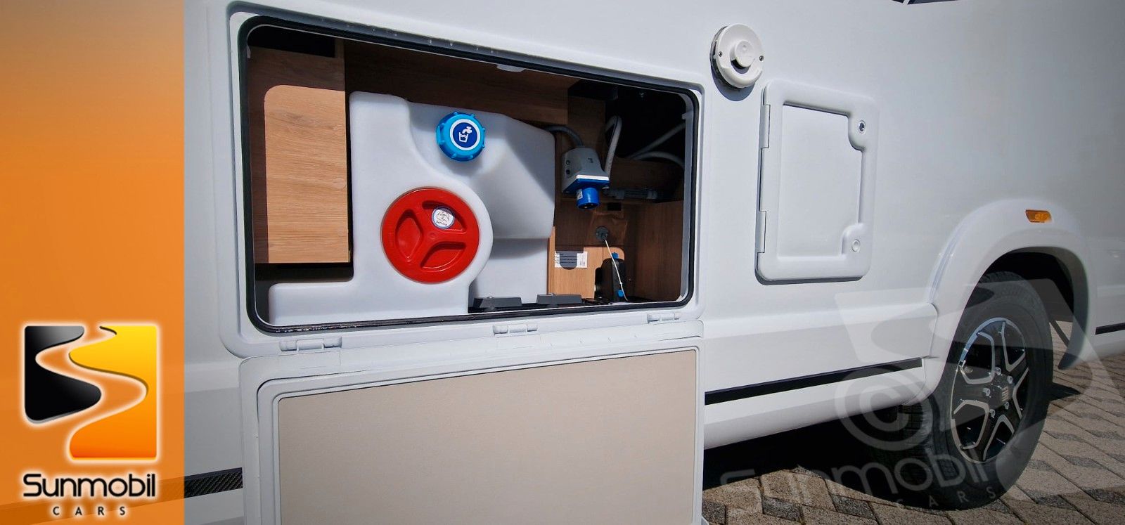 Fahrzeugabbildung Knaus Live Ti 650 MEG Platinum Selection 180 PS Auto