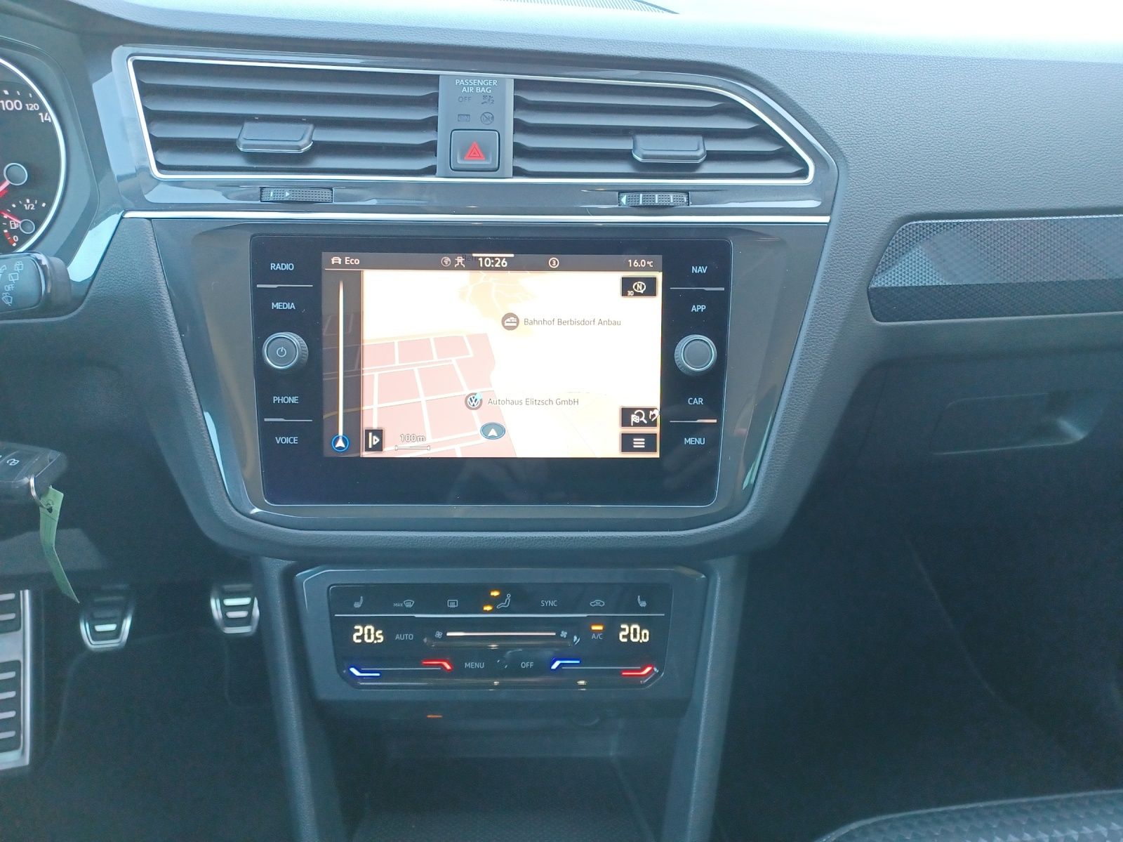 Fahrzeugabbildung Volkswagen Tiguan TSI United LED Navi ACC PDC SH LM