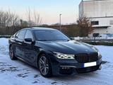 BMW 750d xDrive - M Carbon Core Voll  - BMW 7er Reihe in Bremen