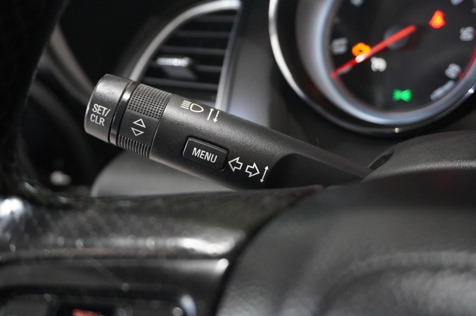 Fahrzeugabbildung Opel Cascada 2.0D INNOVATION BI-XENON/SHZ/SPORT/LEDER