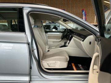 MYAUTOCENTER – Gebraucht- und Jahreswagen mit Werkstattservice in Pfaffenhofen Volkswagen Passat Variant Comfortline *Navi*AHK*Kamera*