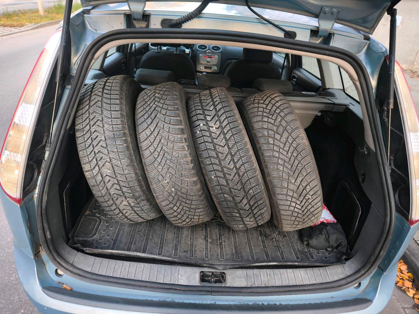 Ford Focus 2009 — photo 11