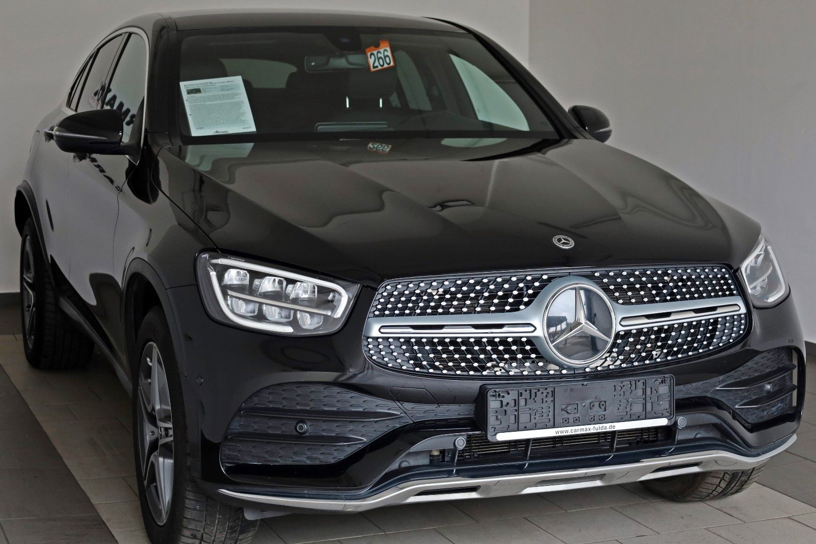 Fahrzeugabbildung Mercedes-Benz GLC 300 de Coupe 4Matic, AMG line,Navi,SH,Kamera