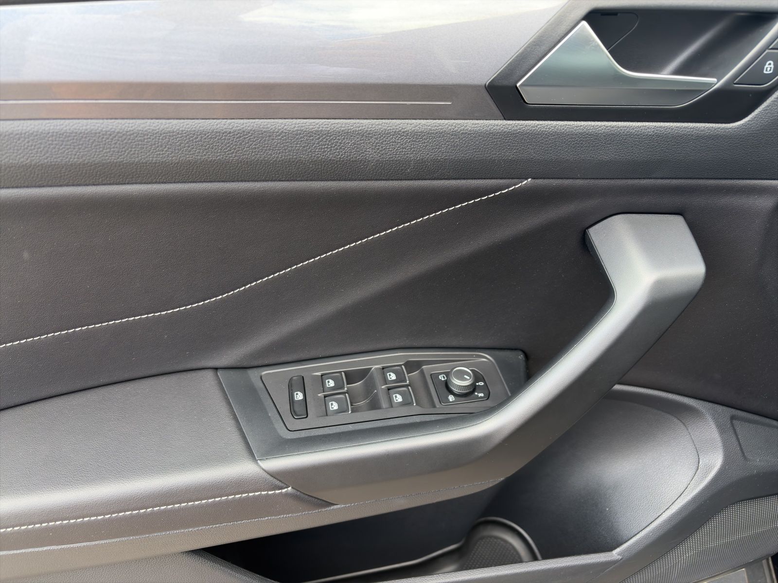 Volkswagen T-Roc - Bild 14