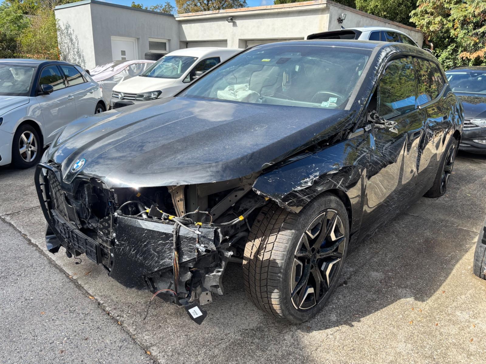 BMW iX 50 Sport