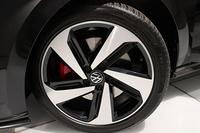 Polo GTI 2.0l TSI 207PS DSG LED NAVI SHZ Klima