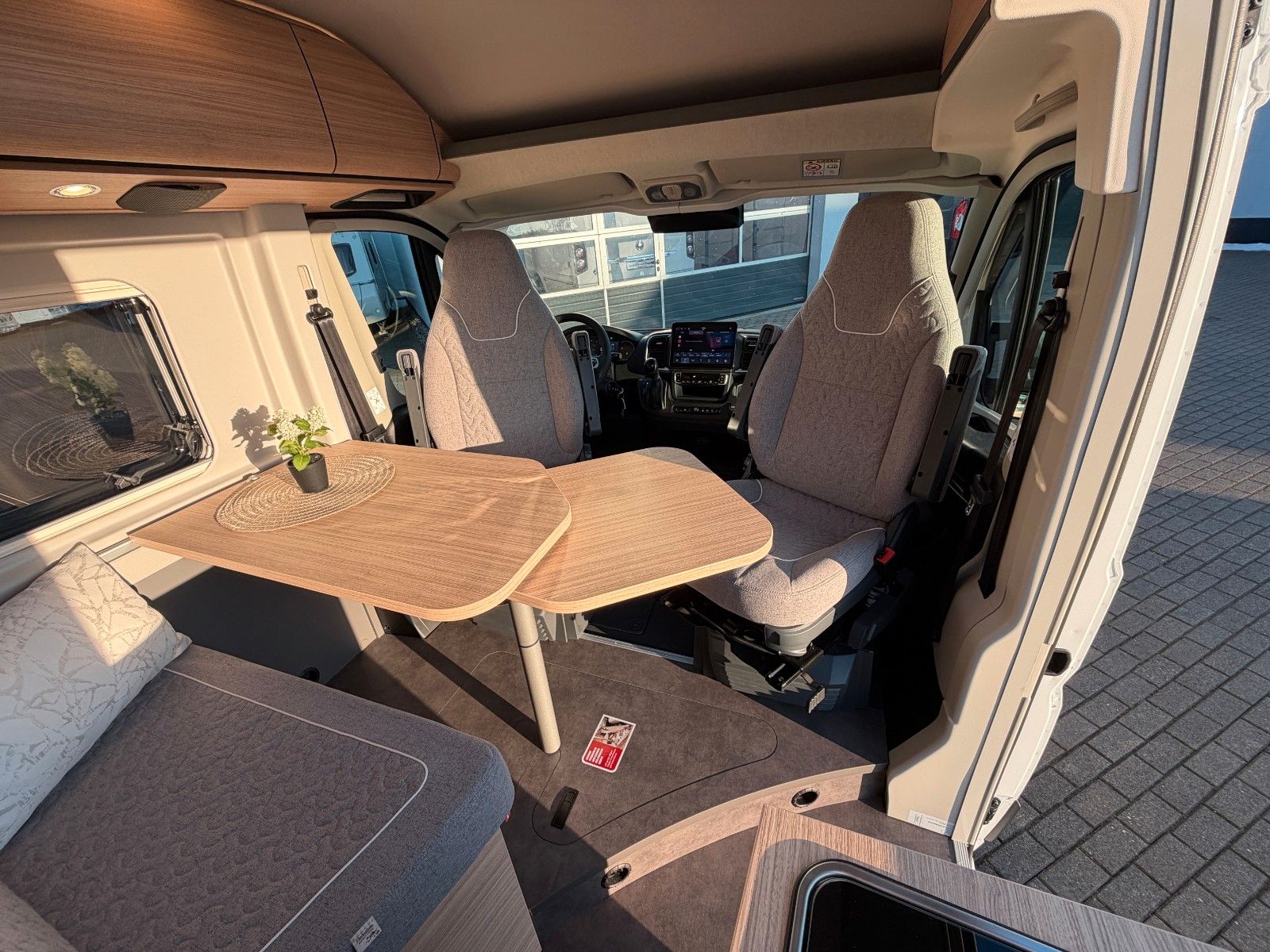 Fahrzeugabbildung Malibu Van Diversity Coupe 640 LE K Lucca MJ26