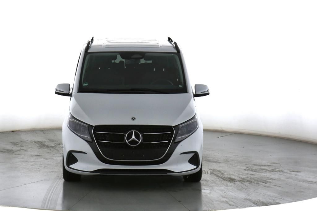 Fahrzeugabbildung Mercedes-Benz V 220 Style kompakt 7 Sitze 2,5t AHK 360° Kamera