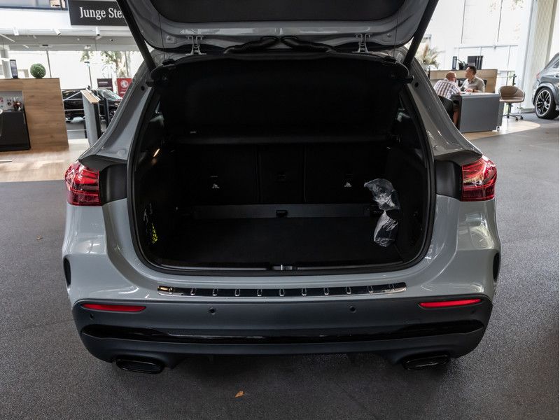 Mercedes-Benz GLA 250 4M AMG-Sport MLB Pano AHK Night Distr 20 foto 6
