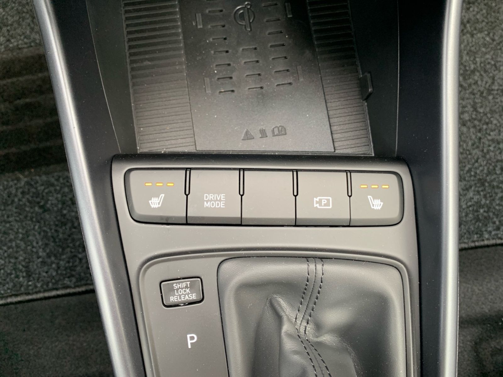 Fahrzeugabbildung Hyundai BAYON 1.0 T-GDI Trend Navi LED Allwetter