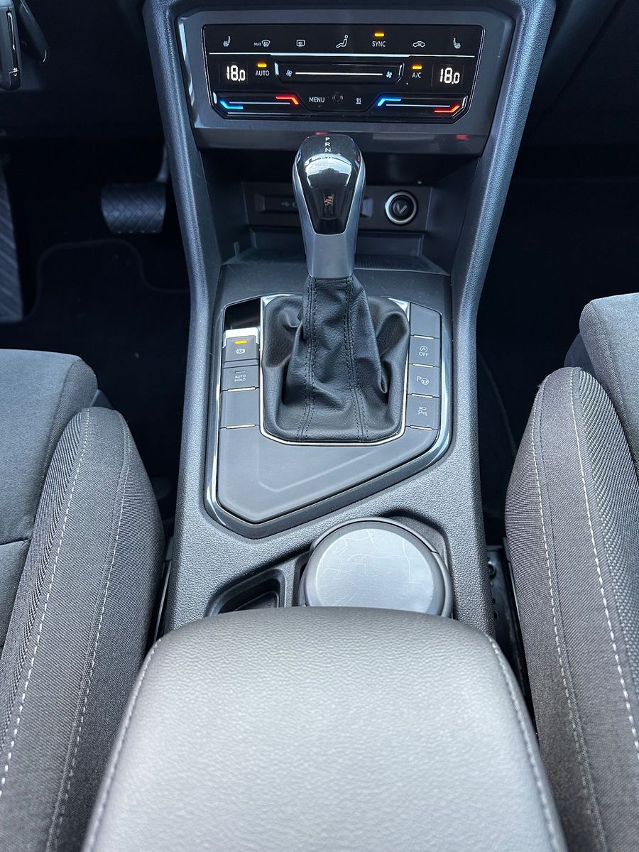 Fahrzeugabbildung Volkswagen Tiguan Allspace 2.0 TDI DSG Life NAV+LED+AHK