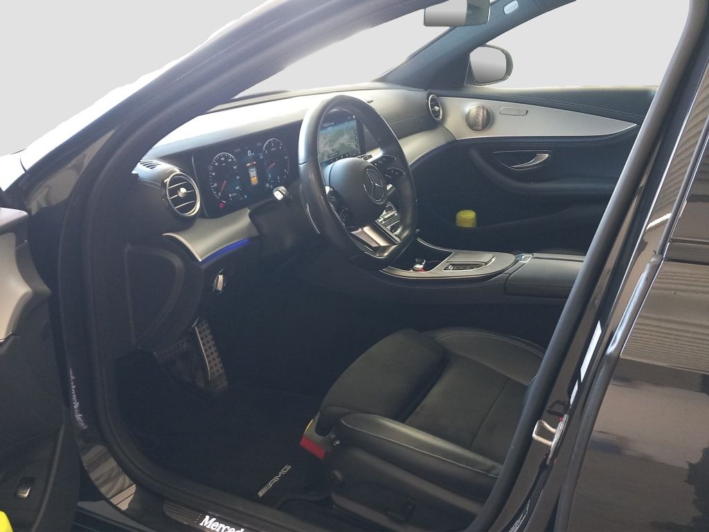 Fahrzeugabbildung Mercedes-Benz E 400 d 4MATIC T-Modell AMG Line*Night Paket*360