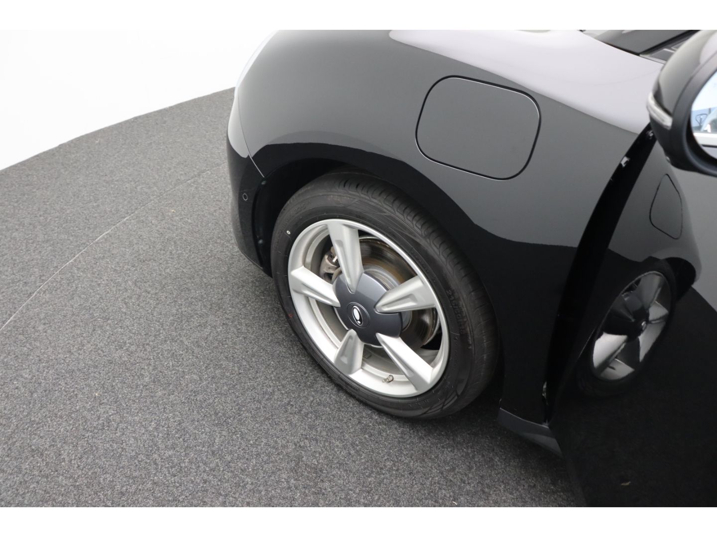 Fahrzeugabbildung GWM ORA 03 126 kW 400 Pro+ mit Wärmepumpe