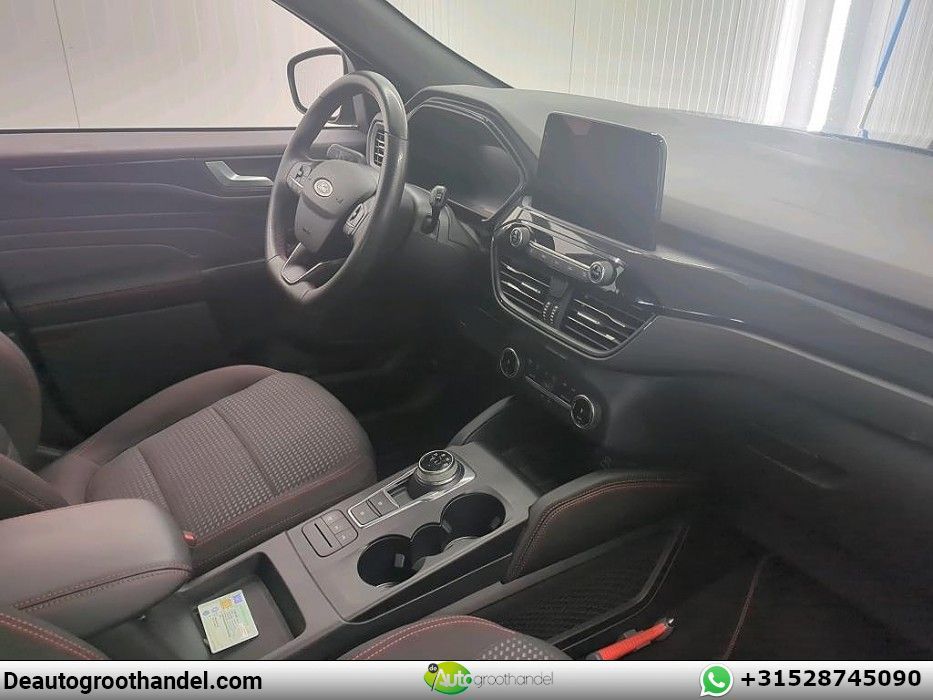 Ford Kuga 2.5 PHEV ST-Line imagem 3
