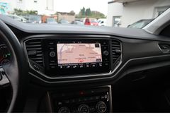 Fahrzeugabbildung Volkswagen T-Roc 4Motion 1hd Navi Tempo Panoo Scheckheftge