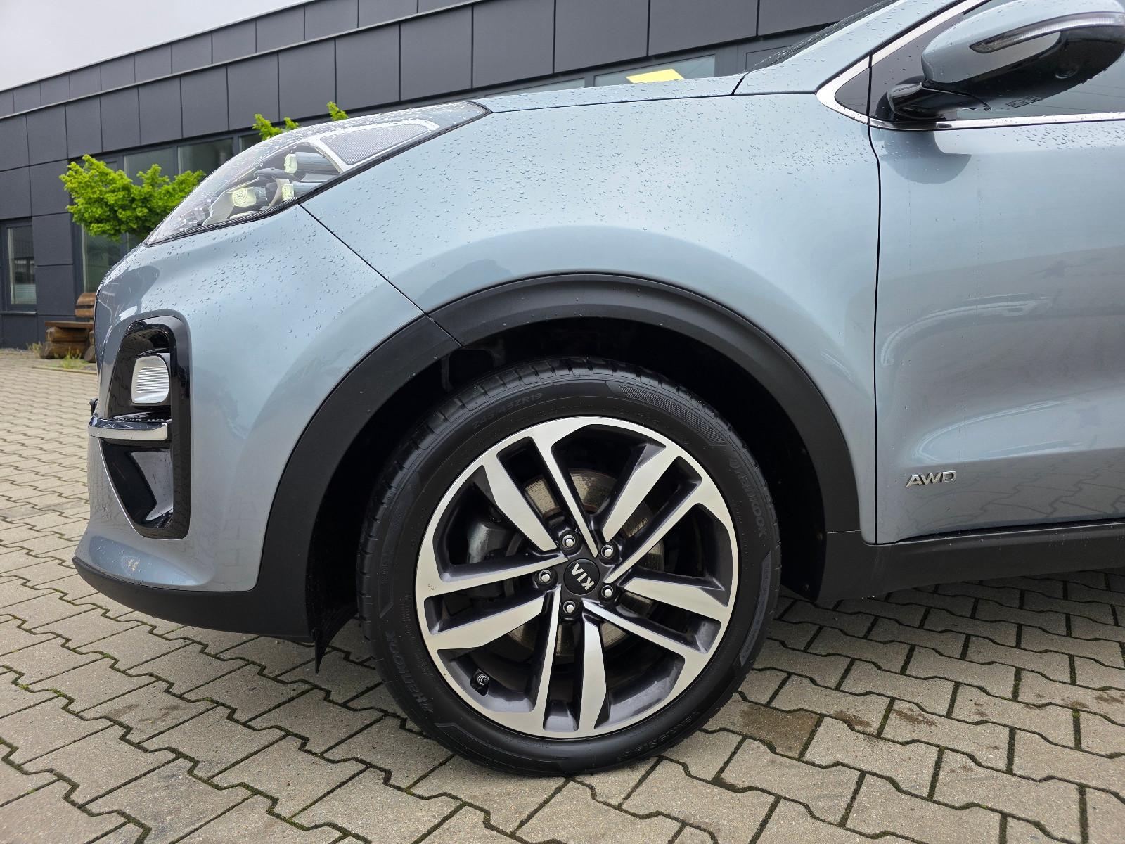 Kia Sportage Spirit 4WD*Bi-Led*Kamera*Pano*Leder*AHK
