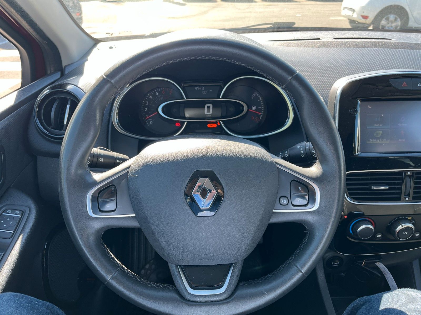 Fahrzeugabbildung Renault Clio IV Limited