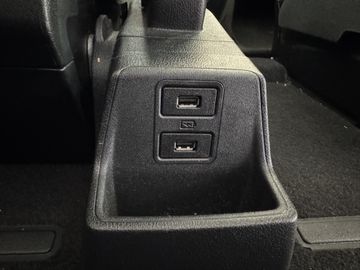 Ford Tourneo Custom Active L1 Bi-Xenon  AHK