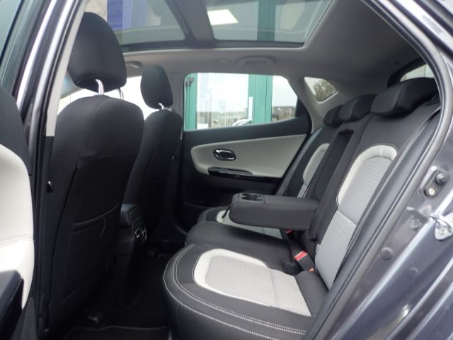 Fahrzeugabbildung Kia Ceed Spirit El. Panodach Navi Xenon Kurvenlicht