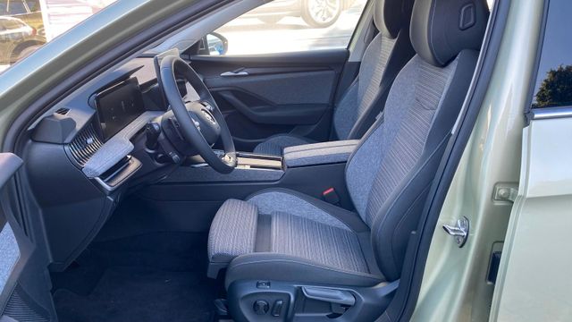 SKODA Superb (Bild 9 von(12)