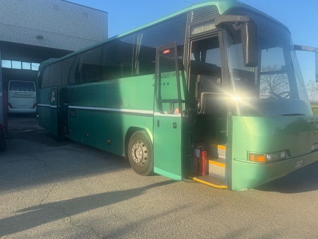 Neoplan N 316 SHD