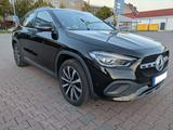 Mercedes-Benz GLA 200, Garantie bis 08/2027 - Mercedes-Benz GLA 200 Gebrauchtwagen in Köln