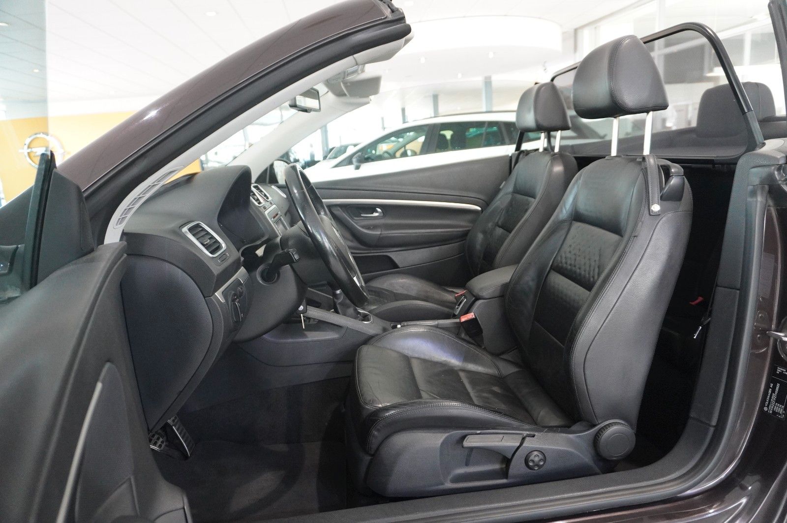 Fahrzeugabbildung Volkswagen Eos 2.0 FSI CABRIO SPORT/XENON/PDC/SHZ/LEDER
