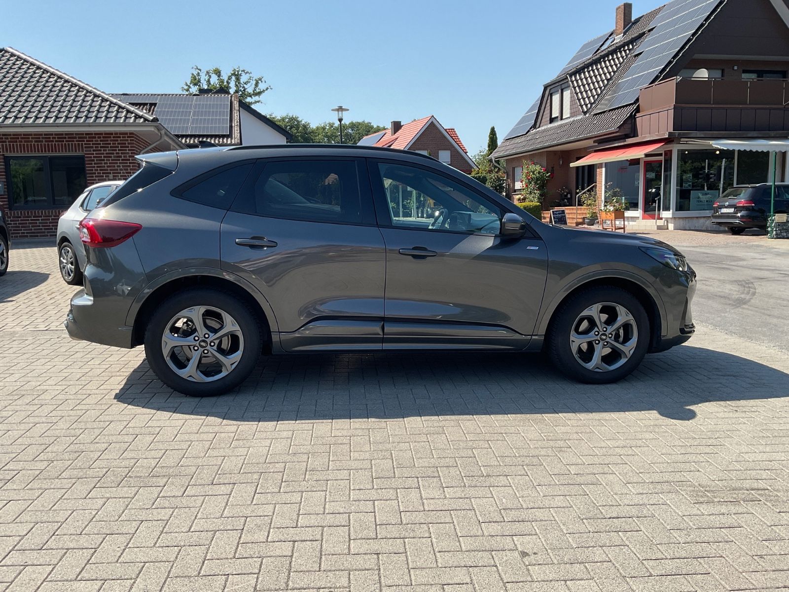 Fahrzeugabbildung Ford Kuga 1.5 EcoBoost ST-Line Auto,LED,ACC,Kamera
