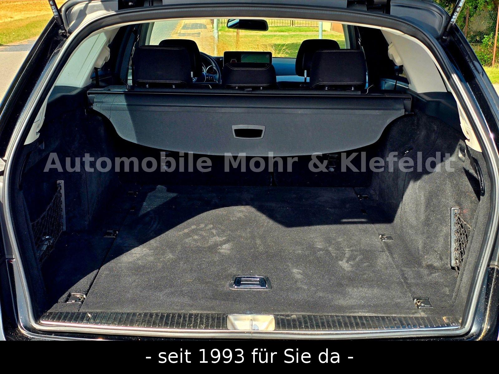 Mercedes-Benz E 220 T BlueTec BlueEfficiency Edition 9G-TRONIC