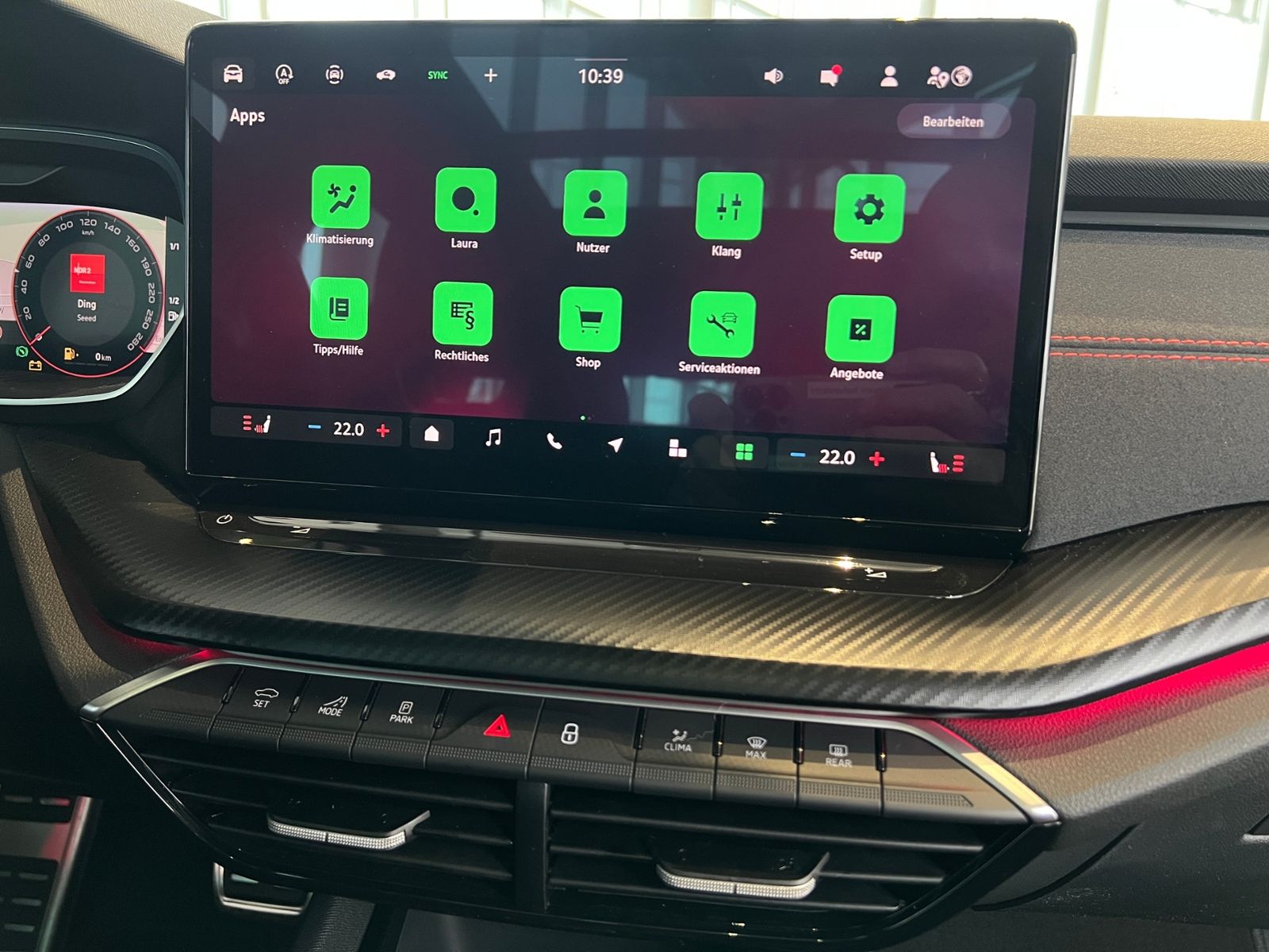 Fahrzeugabbildung SKODA Octavia Combi RS 2.0 TSI DSG *Panorama, AHK, Ind