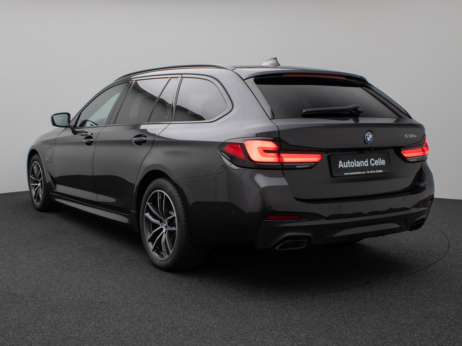 Fahrzeugabbildung BMW 530e M Sport HUD Kamera DAB Memory Laser AHK H/K