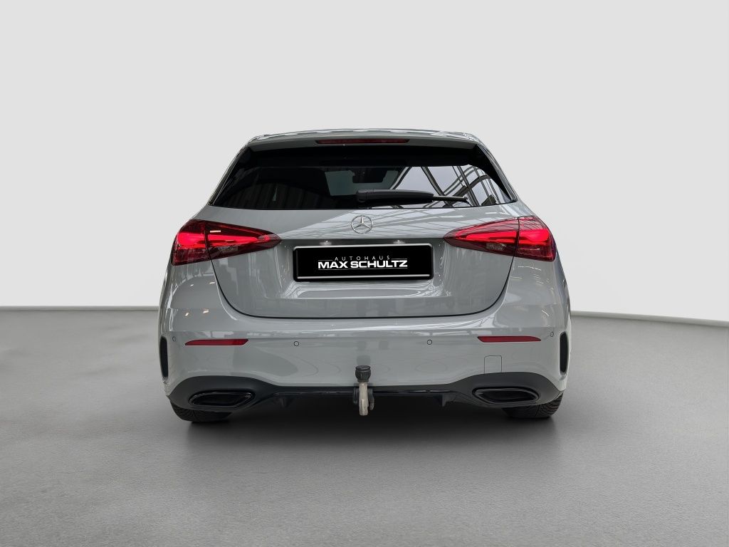 Fahrzeugabbildung Mercedes-Benz A 200 Kompaktlimousine AMG Line*Night Paket*LED