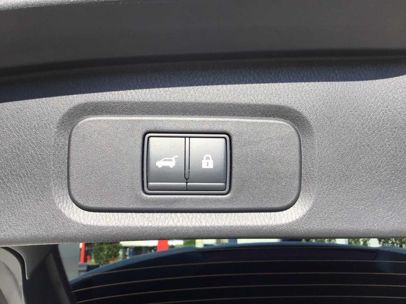 Fahrzeugabbildung Nissan Qashqai 1.3 DIG-T MHEV 6MT- N-Con.- Bus.,Winter