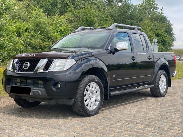 Nissan Navara Pickup Double Cab LE V6 4X4, Sound BOSE