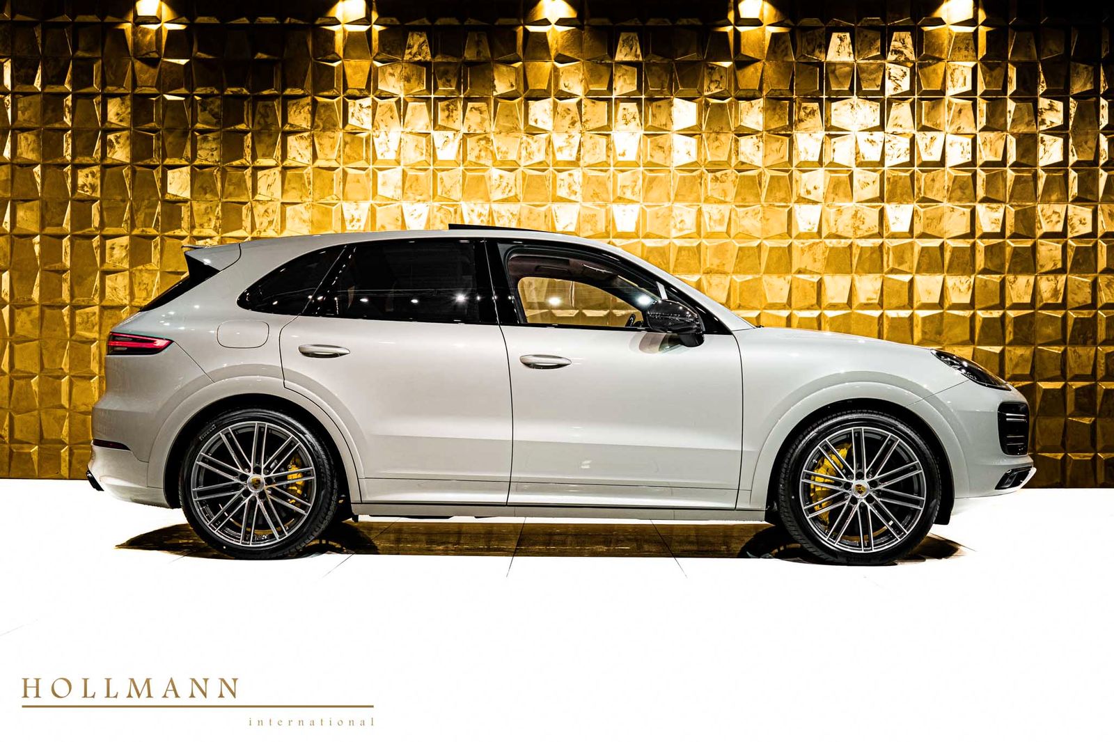 Porsche CAYENNE TURBO CARBON 3D BURMESTER CERAMIC BRAKE foto 2