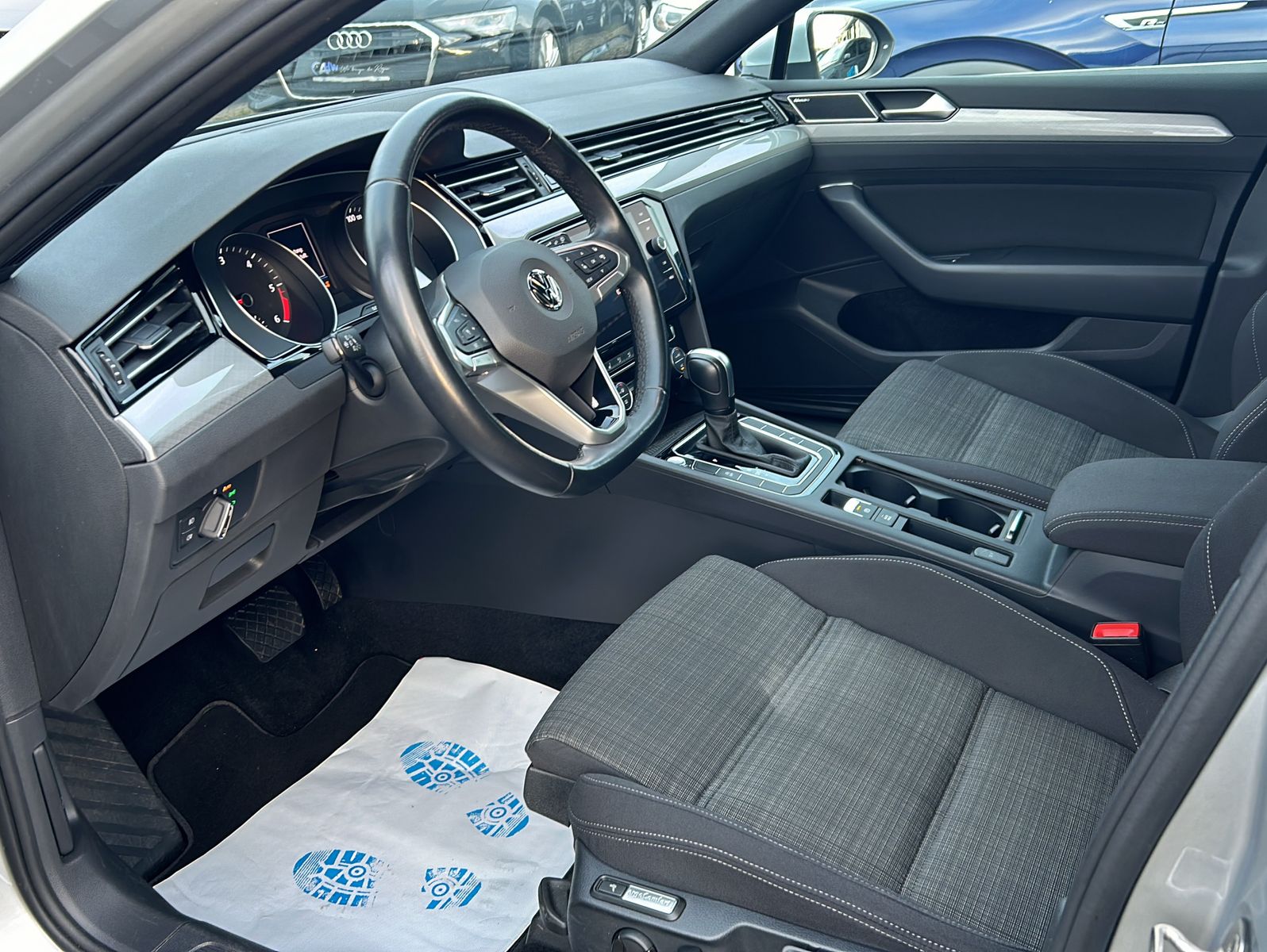 Fahrzeugabbildung Volkswagen Passat Var. 2,0 TDI DSG Business