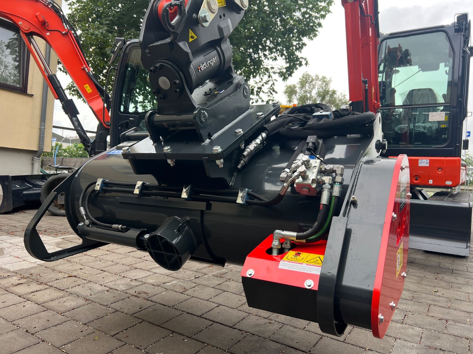 Fahrzeugabbildung Kubota CNF - BMX 200E  New für Radlader und Minibagger