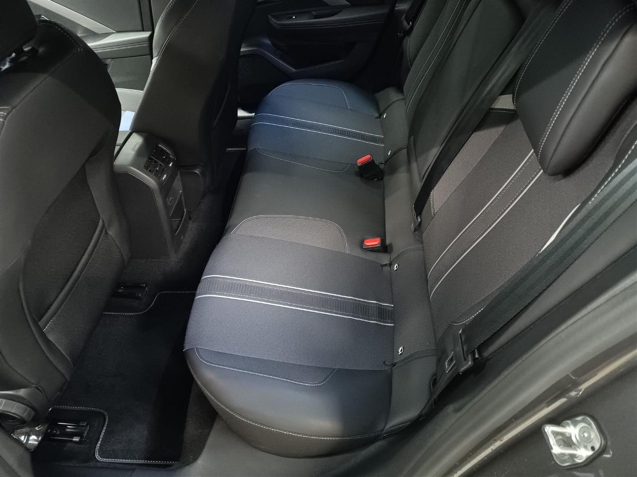 Fahrzeugabbildung Opel Astra L GS 1.2 Turbo+Sitzhzg.+Lenkradhzg+Rückfah