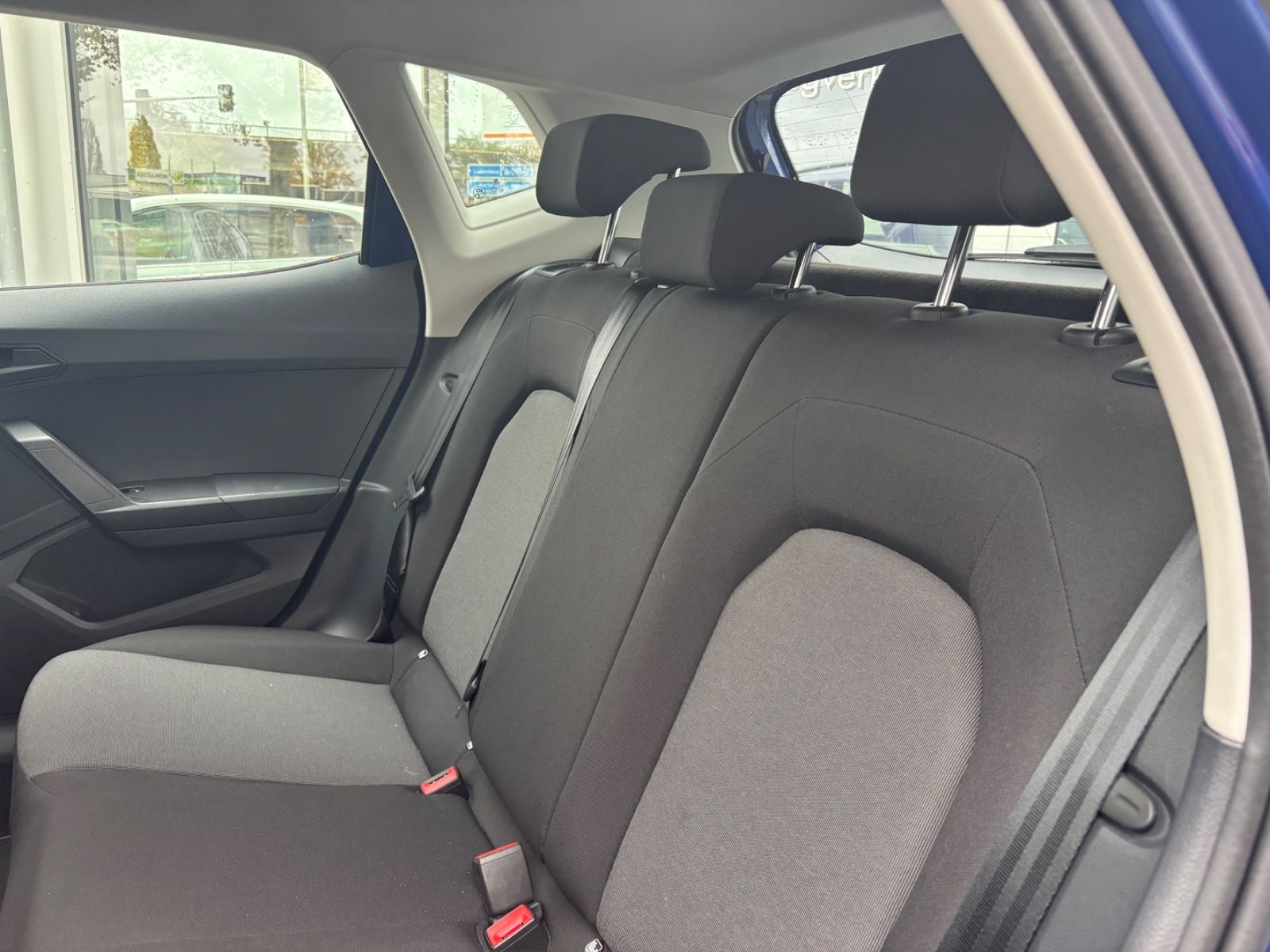 Fahrzeugabbildung SEAT Arona Reference 1.0 TSI SHZ
