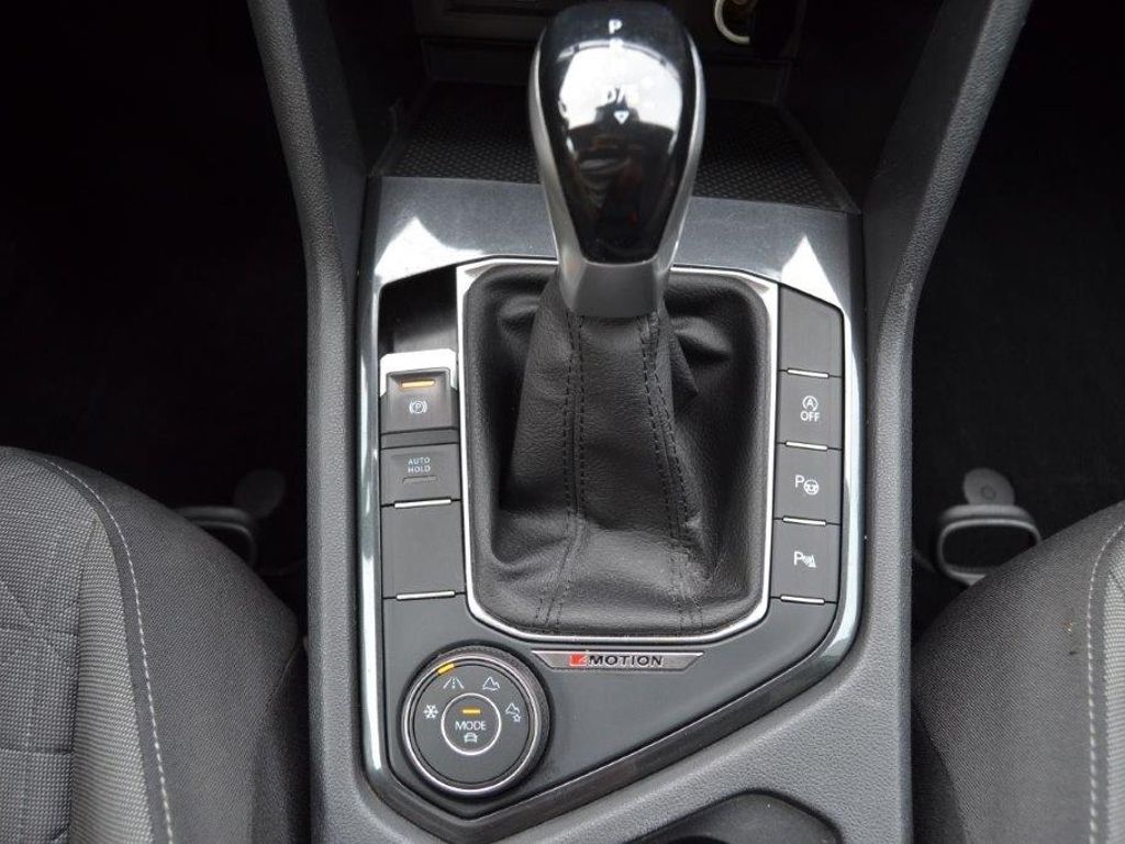 Tiguan 2.0 TDI 4Motion DSG IQ.DRIVE/AHK/18-ZOLL/