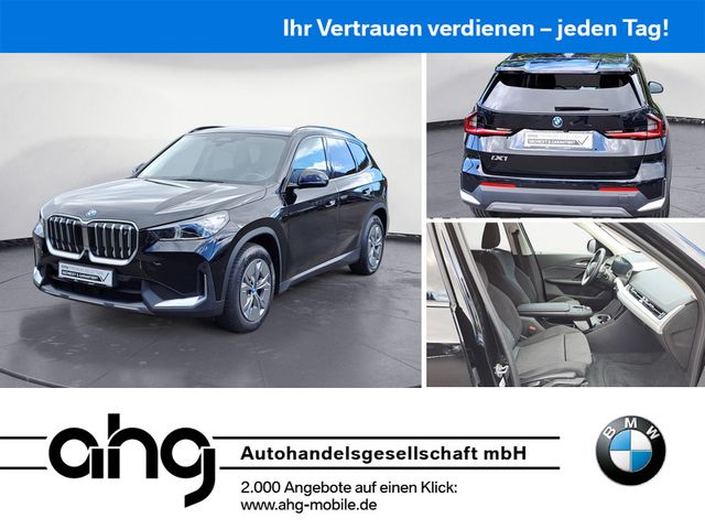 BMW iX1 xDrive30 AHK Adaptives Fahrwerk Sportsitze