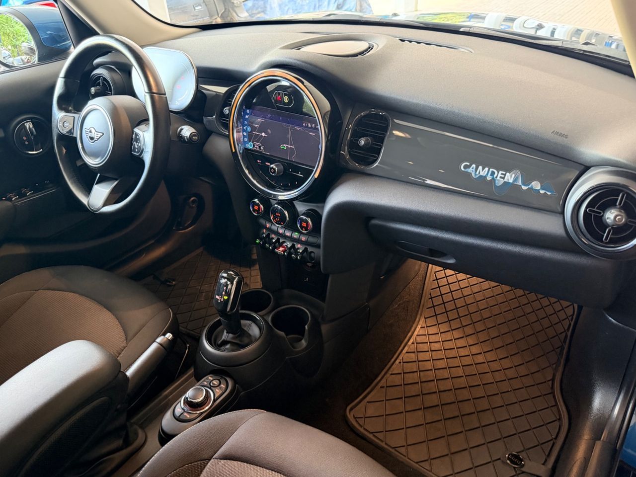 MINI Mini 1.5 Cooper Camden 5 porte imagem 2