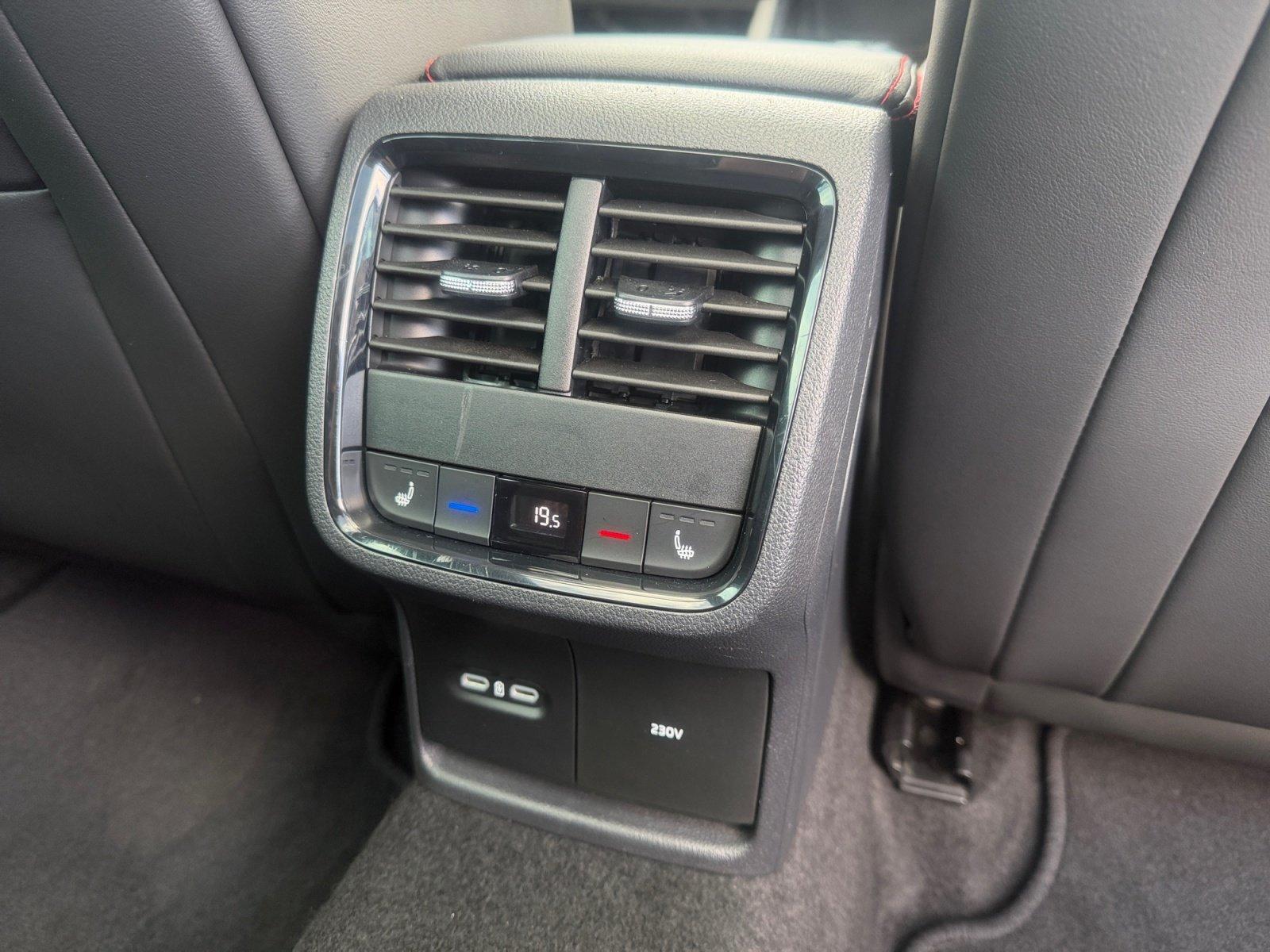 Skoda Octavia Combi RS Plus 2,0l ACC+4xSHZ+LED+KAM