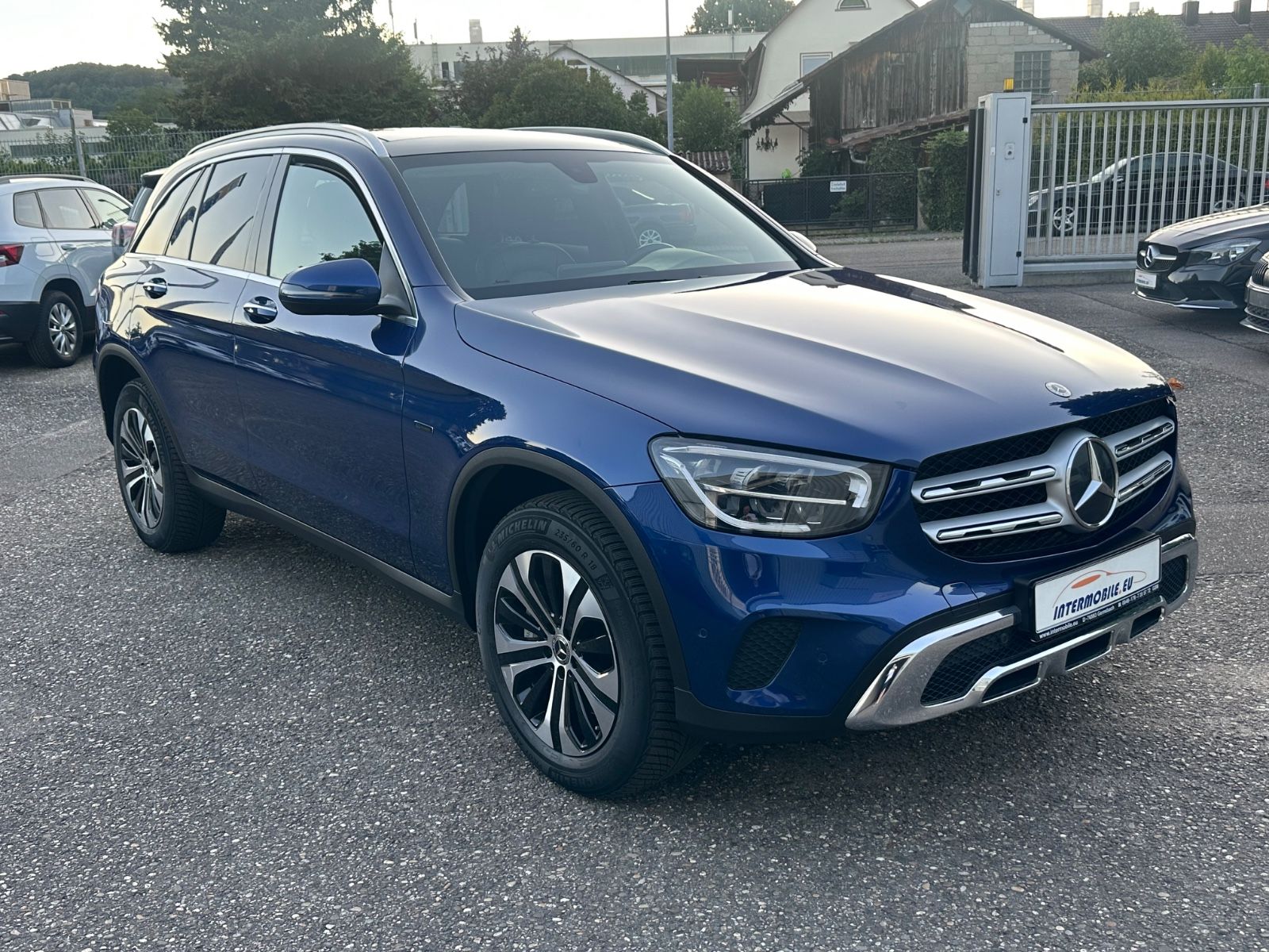 Mercedes-Benz GLC 300e Hybrid 4MATIC LED LEDER PANO AHK CAM*** imagem 3