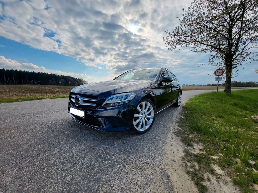 Image of Mercedes-Benz C 200