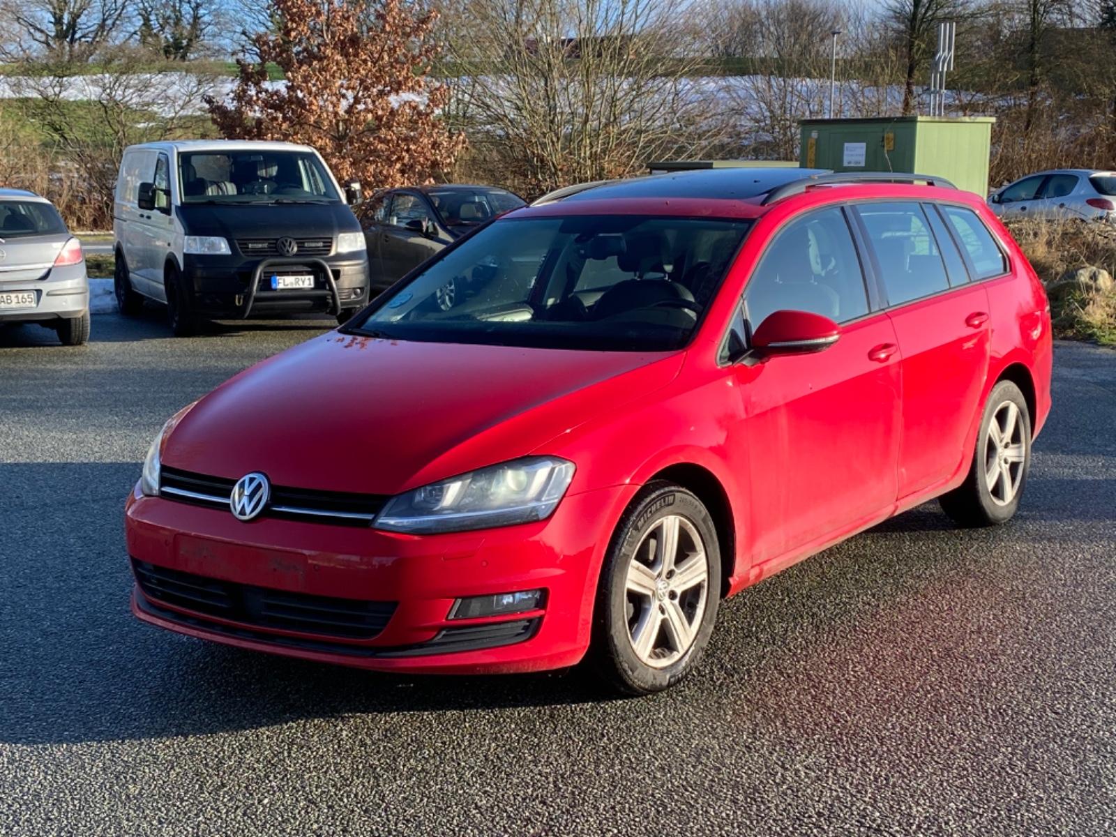 Volkswagen Golf VII Variant  1.6 TDI PANORAMA AUTOMATIK