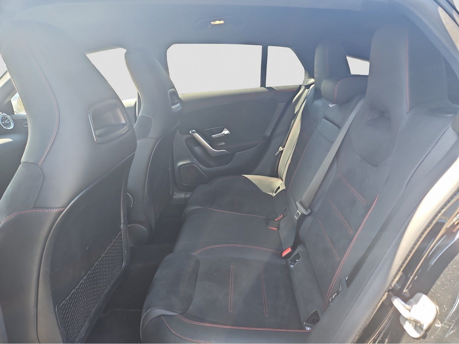 Fahrzeugabbildung Mercedes-Benz CLA 200 AMG Line Edition (EURO 6d)