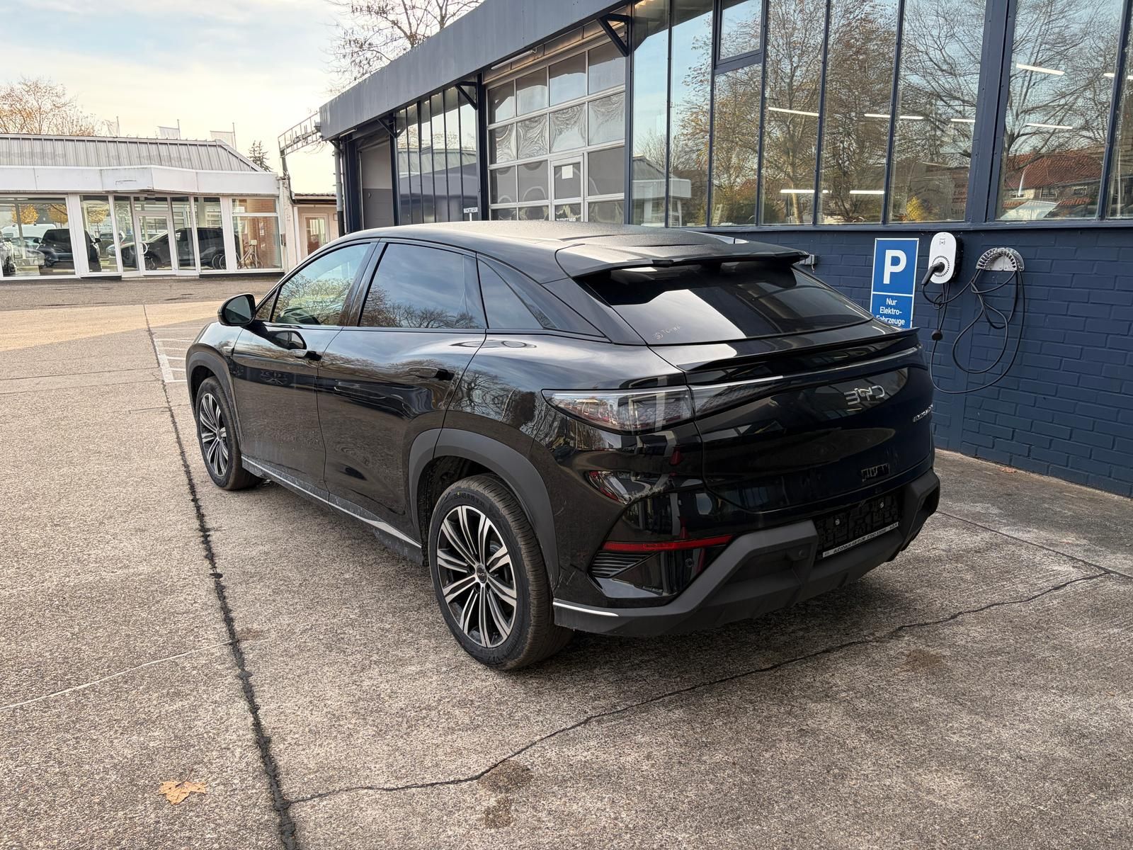 BYD SEALION 7
