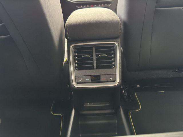 Skoda Enyaq RS Lounge*WÄPU*AHZV*HUD*DCC*0,25%*PANO*360