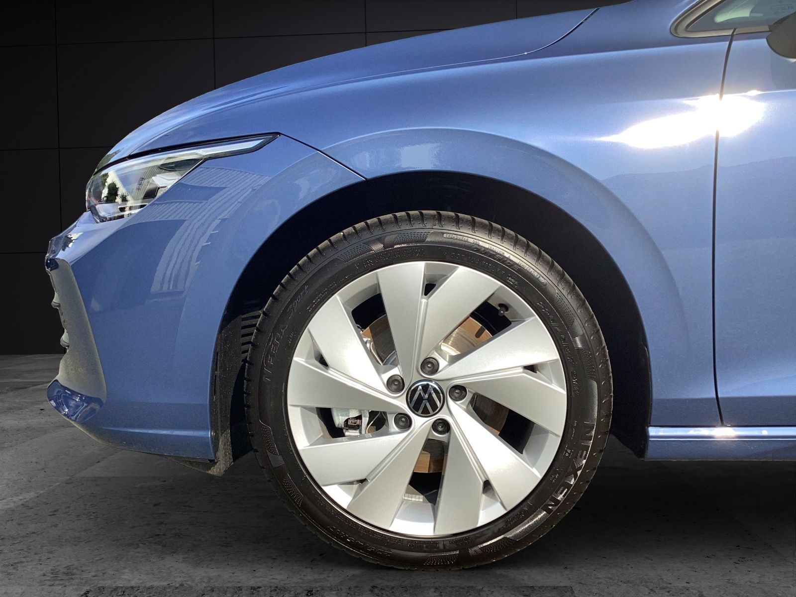 Fahrzeugabbildung Volkswagen Golf VIII Variant 2.0 TDI 85 kW Life